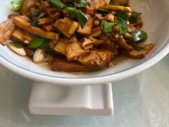 -阿瓦山寨·湘菜现炒·剁椒鱼头王(咸阳总店)