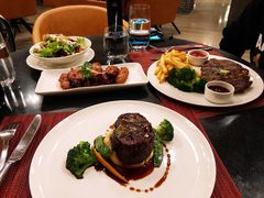 -WOLFGANG PUCK KITCHEN & BAR(迪士尼小镇店)