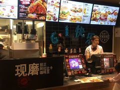 -肯德基(中纬店)