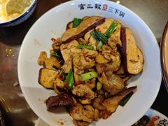 -富正毅三下锅·湘西韵味(天门山索道店)