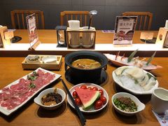 -呷哺呷哺(融创茂店)