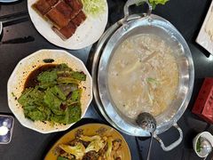 -老来福·非遗酸汤兔(凯旋路店)