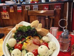 奶酪球沙拉-申德勒加油站餐厅(三里屯北小街店)