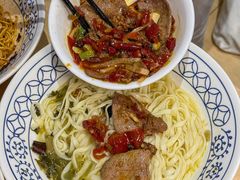 -李与白包子铺(桐梓林店)