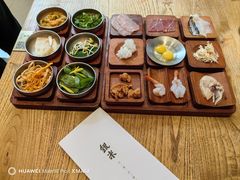 -银米·云南传统过桥米线(双廊黑金冠店)