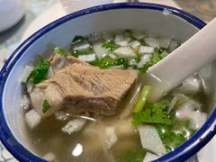 新疆缸缸肉-巴扎美食·新疆菜·西域歌舞表演餐厅(新疆大厦店)