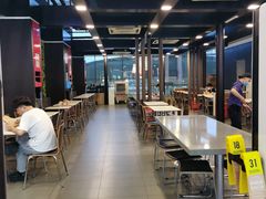 大堂-麦当劳(深圳北站高铁店)