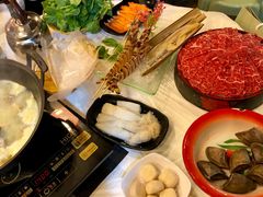 -鲜入围煮花胶鸡海鲜火锅