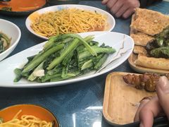 -乡村馕坑肉·烧烤·新疆菜·本地人更爱吃(阿勒泰首店)