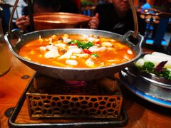 -老滇山寨•云南特色菜•地方菜•民族风情歌舞表演(金碧店)