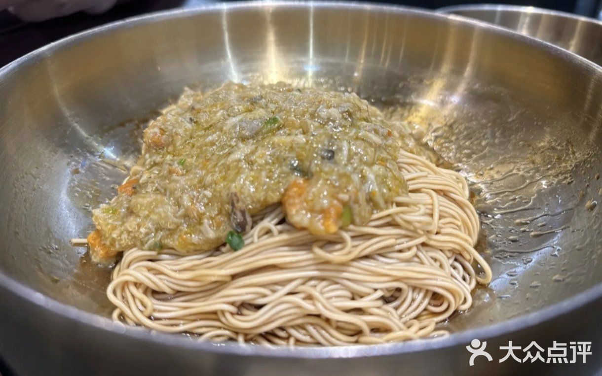 在嘉定新城挖到一家蟹粉拌面刺客，吃完直接封神！