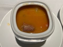 番茄玉米煲龙骨-汤城小厨•粤菜•靓汤(苏州街店)