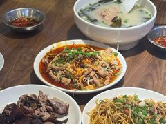 -中和裴氏蹄花(府河路店)