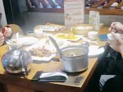 -隔壁老王·家常云南菜(花巷店)