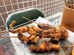 碳烤牛蛙-何妹湿辣牛肉·粤式烧烤砂煲(桂雅路店)