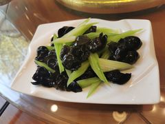 香芹炒木耳-高建民酒楼(红旗大街店)