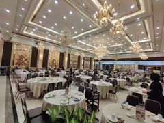 大堂-轩记海鲜餐厅·四十五年老字号·经典粤菜(西区彩虹店)