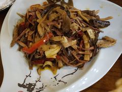 -小厨子私房菜·云南美食店
