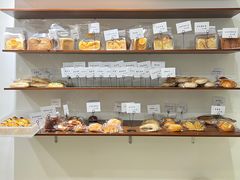 零售区-雀食面包店(钟楼店)