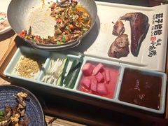 -茄子恰恰·新云南小炒(坪山益田店)