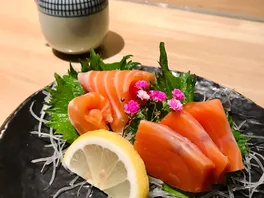 三**身