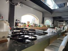 -穹六人间 people 6(岳阳路店)