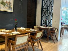 -Mark&Mars Restaurant