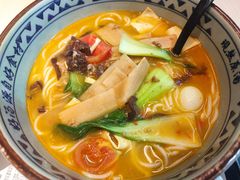 -蒙自源米线大王(东站店)