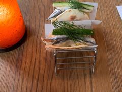 凤尾鱼酸黄瓜配饺子皮-BOR Eatery(安福路店)