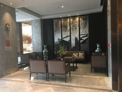 -铂逸梦秦酒店(横店梦幻谷店)