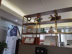 -Mamom club 慢会所(爱丁堡店)