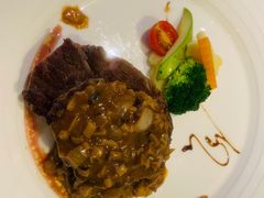 扒鹅肝小牛排-维兰西餐(万泉河店)