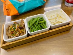 -鲁南仔·滕州炒鸡(经三路店)