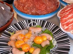 -茅草房·河畔园林火锅