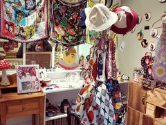 -恋物百货商店(华侨城店)