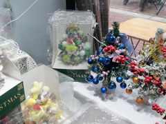 -何兮花店·气球派对鲜花店(马桥银春路万科城店)