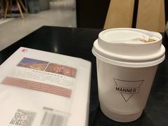 燕麦拿铁-Manner Coffee(芮欧百货店)