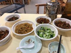 -笨罗卜浏阳菜馆(龙华鹏润达店)