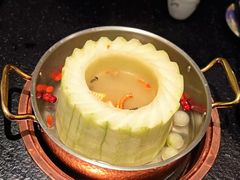 -得意咚瓜·顺德鱼生·冬瓜火锅(深圳首店)