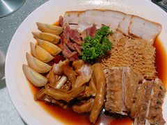 卤味拼盘-维园悦谱·海派家常菜(乌鲁木齐南路店)
