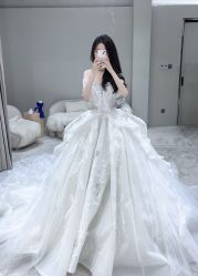 -Renee芮亦婚纱