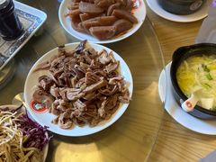 -闫家驴肉老店(华电一校店)