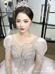 -挪娅婚纱摄影皇家会所