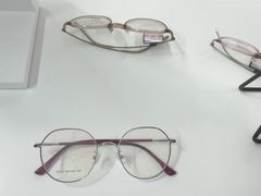 -美空眼镜·星趣控·新乐学·控优点合作店(周浦万达店)