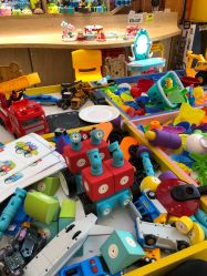 -嘻鸭涂(福田·卓悦汇哈尼彩虹店)