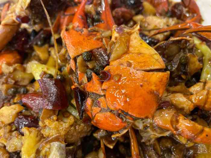 一品红香辣蟹-"就在家附近,每次都是点外卖,味道好分量足.