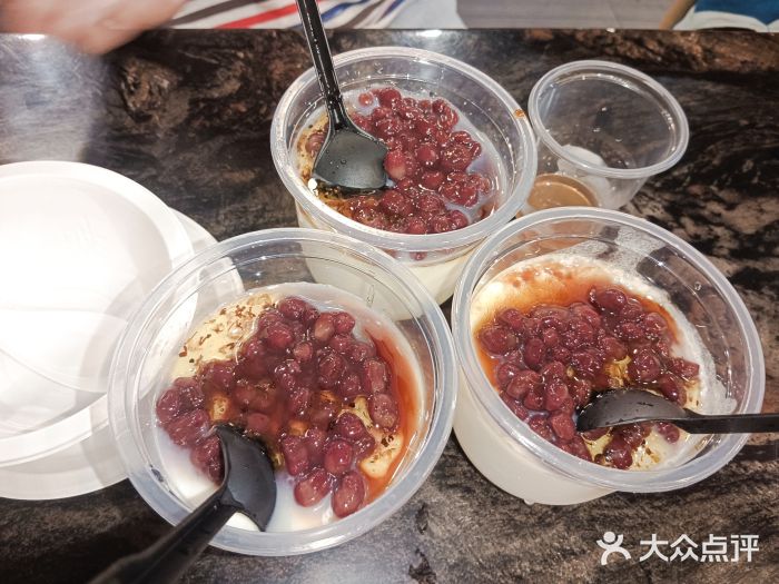 郑贵初烧烤·烤凤爪的发明者(王家湾店)图片