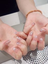 -丽心自助美甲美睫