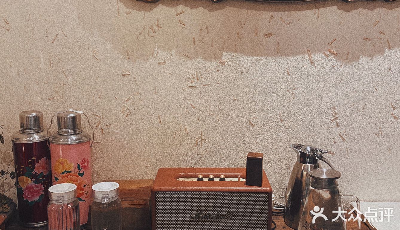 暴风雨探店｜ta不愧是可以让我一啖爱上海南鸡饭的理由