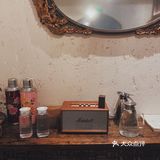 暴风雨探店｜ta不愧是可以让我一啖爱上海南鸡饭的理由